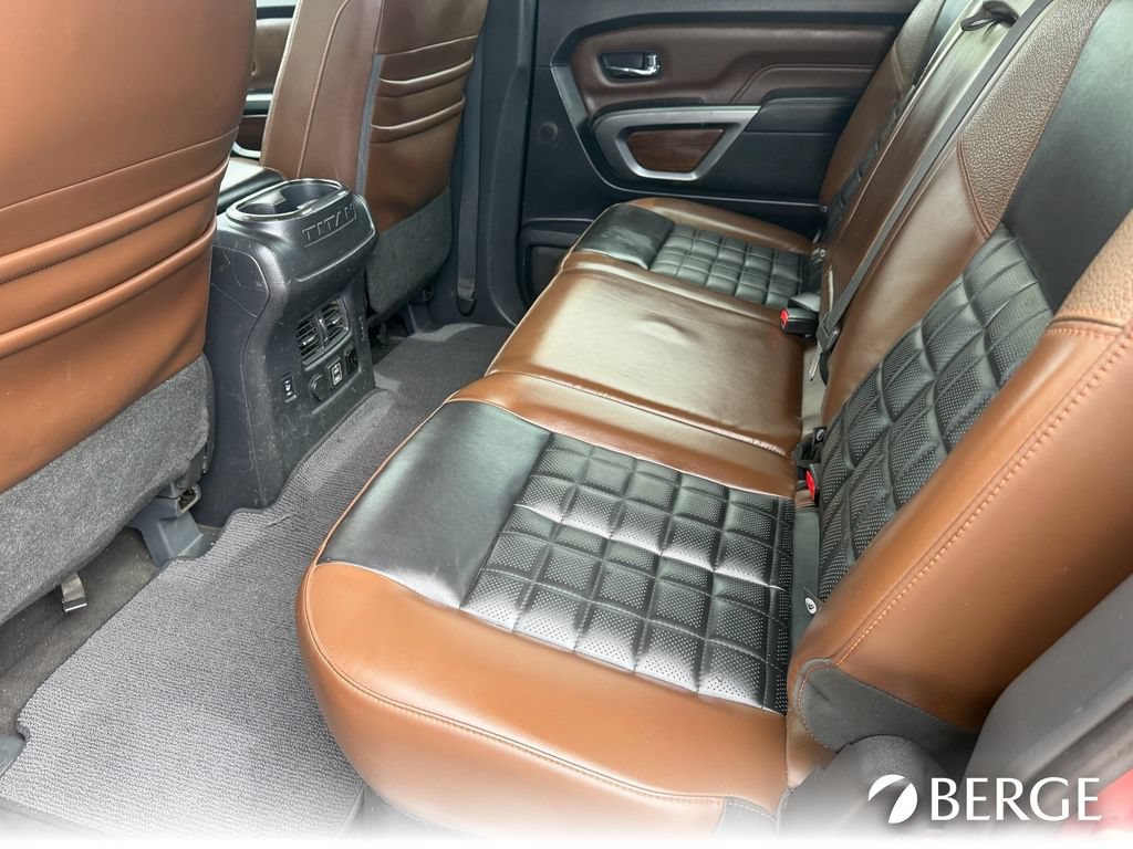 Used 2019 Nissan Titan Platinum Reserve AWD/4WD image 17