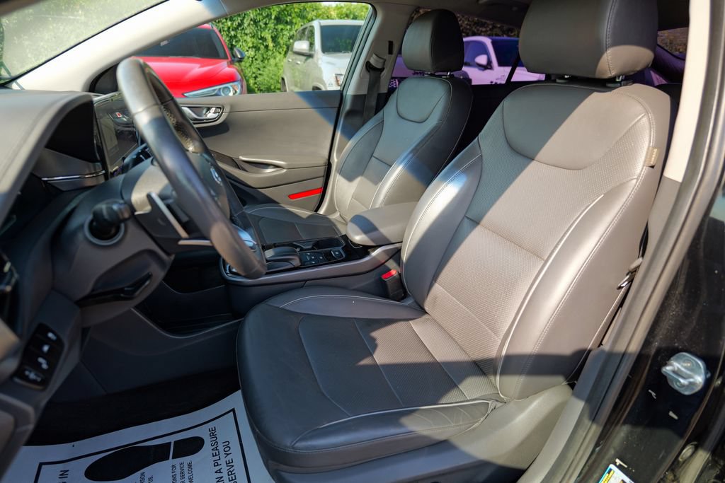 Used 2020 Hyundai Ioniq Limited FWD image 23