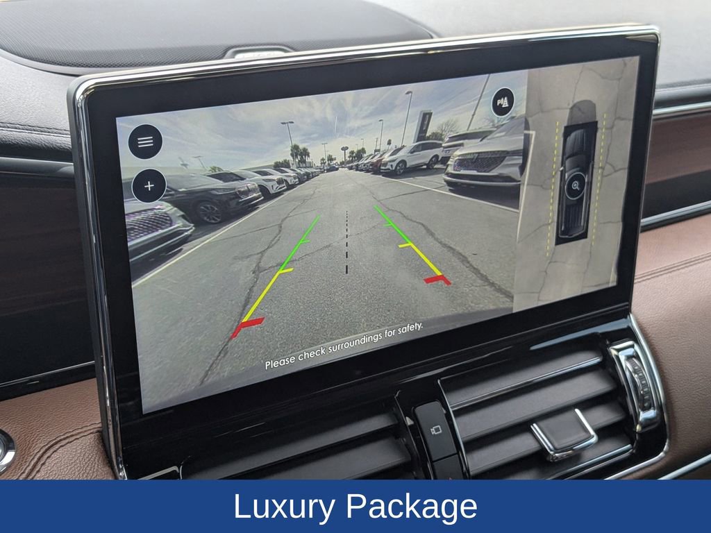 Used 2024 Lincoln Navigator Reserve image 23