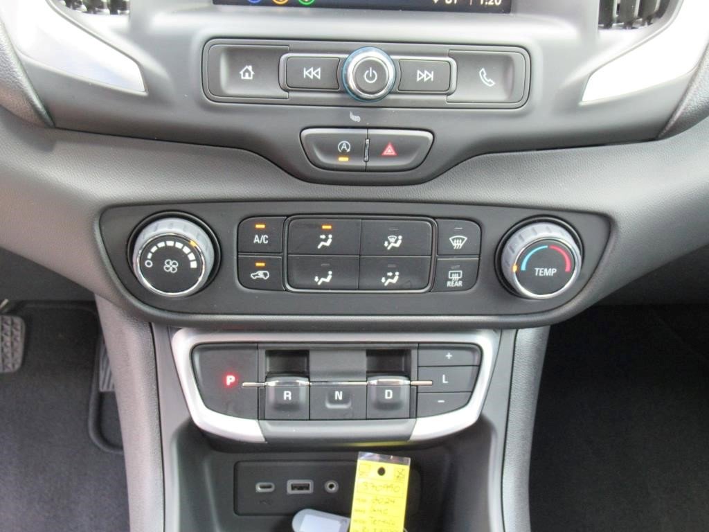 Certified 2024 GMC Terrain SLE image 21