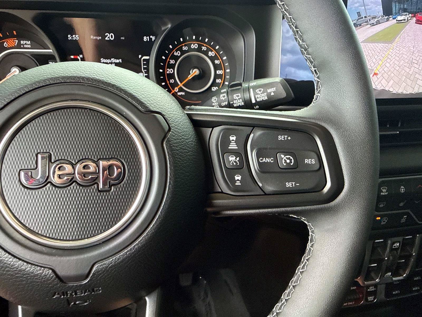 Used 2026 Jeep Wrangler Unlimited Rubicon AWD/4WD image 30