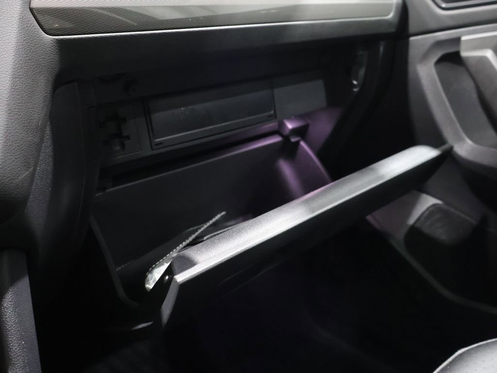 Used 2022 Volkswagen Tiguan SE image 30