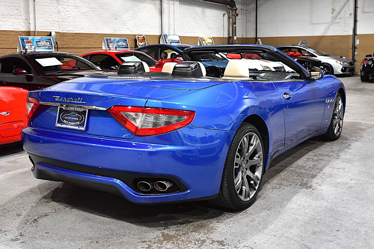 Used 2015 Maserati GranTurismo Convertible RWD image 16