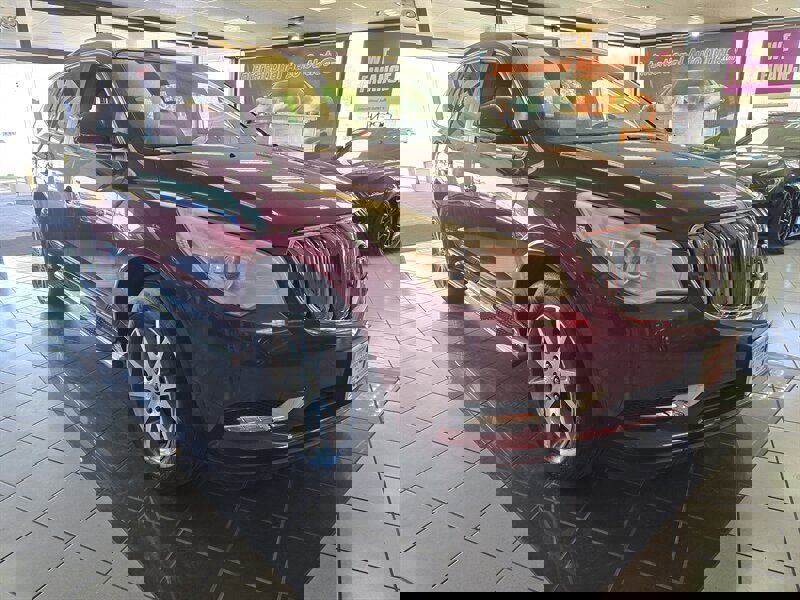 Used 2015 Buick Enclave Leather image 3