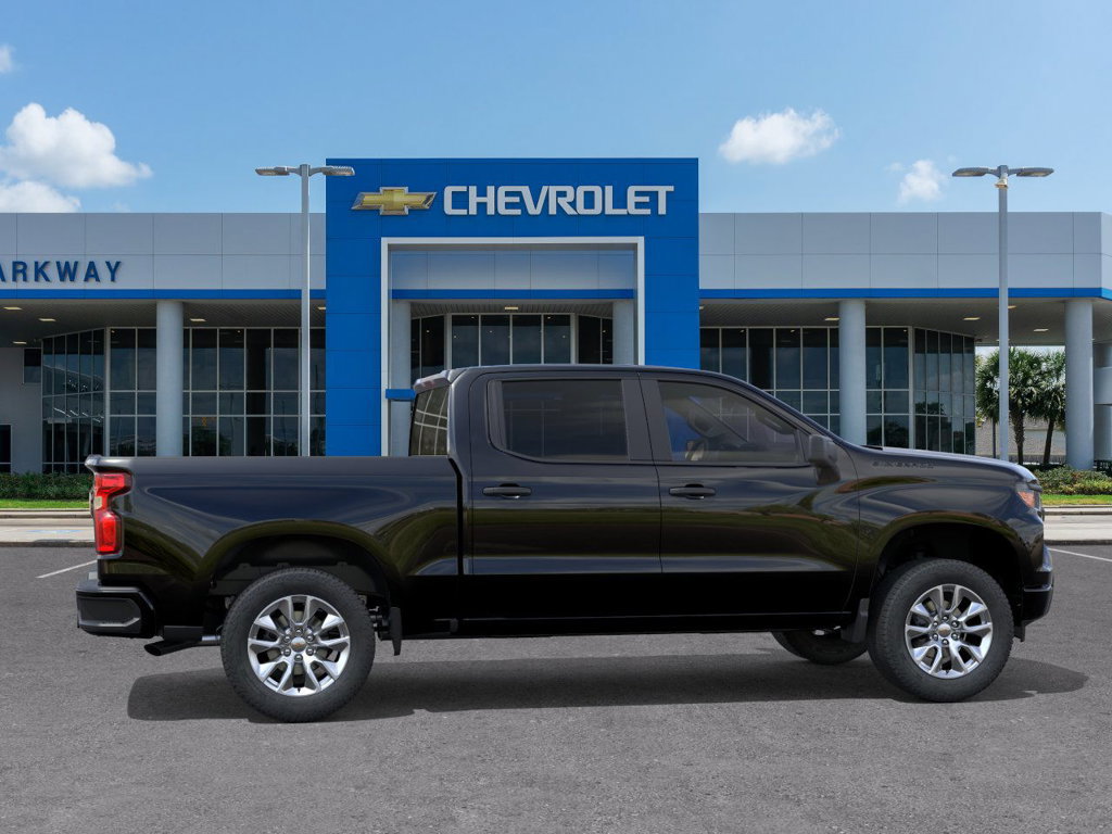New 2026 Chevrolet Silverado 1500 Custom w/ LPO, Dark Essentials Package RWD image 5