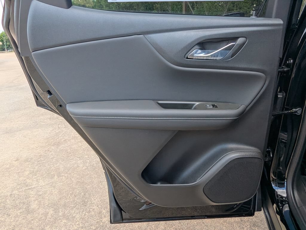 New 2026 Chevrolet Blazer LT w/ LPO, Floor Liner Package FWD image 8