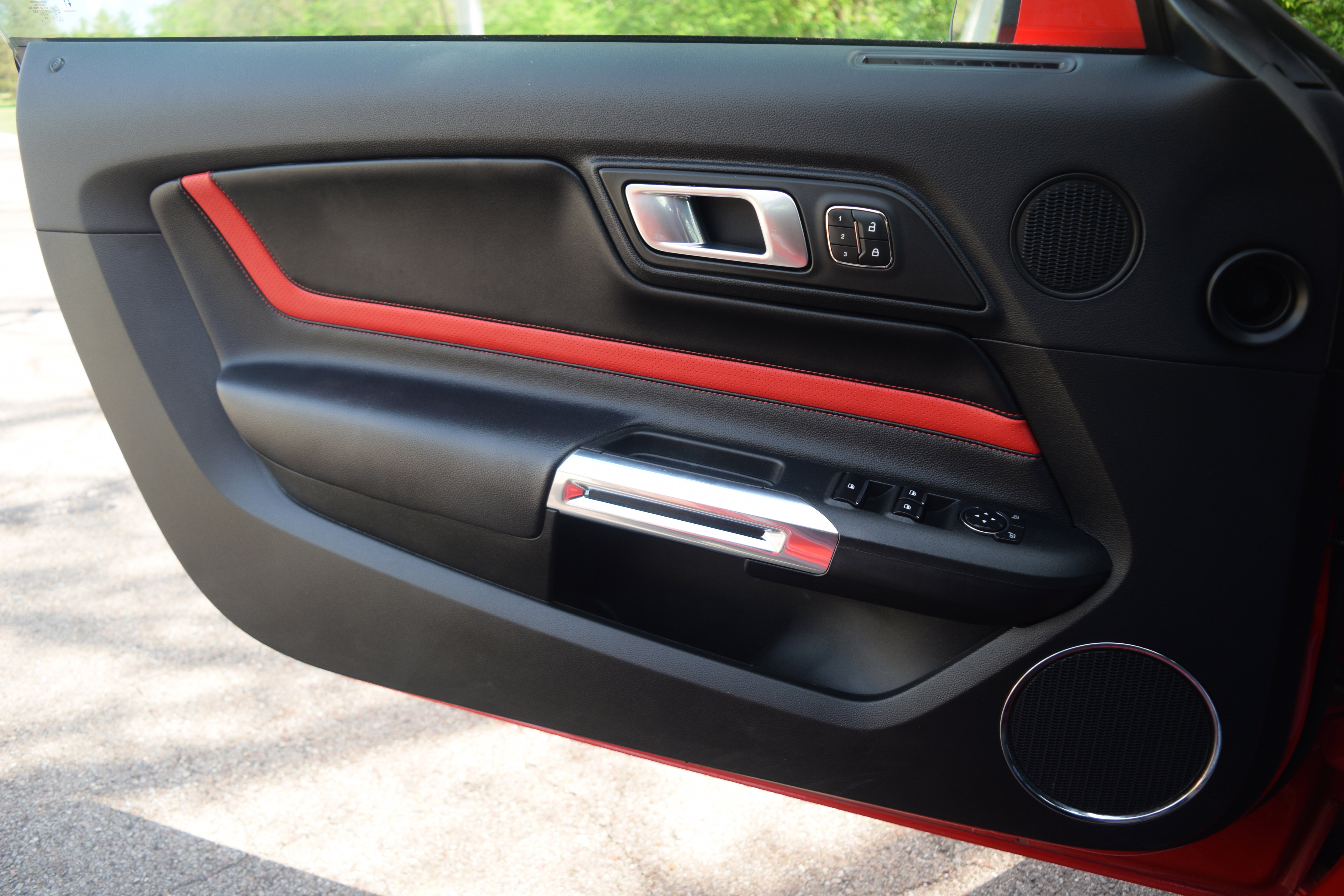 Used 2020 Ford Mustang GT Premium w/ Equipment Group 401A RWD image 16