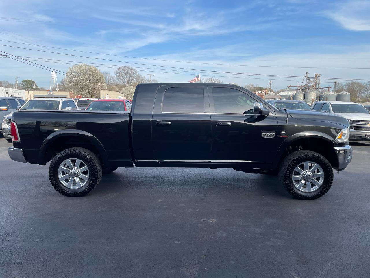 Used 2018 RAM 3500 Laramie Longhorn AWD/4WD image 5