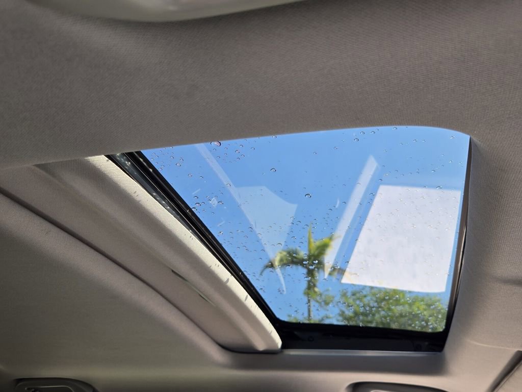 Certified 2022 Honda CR-V Touring image 18