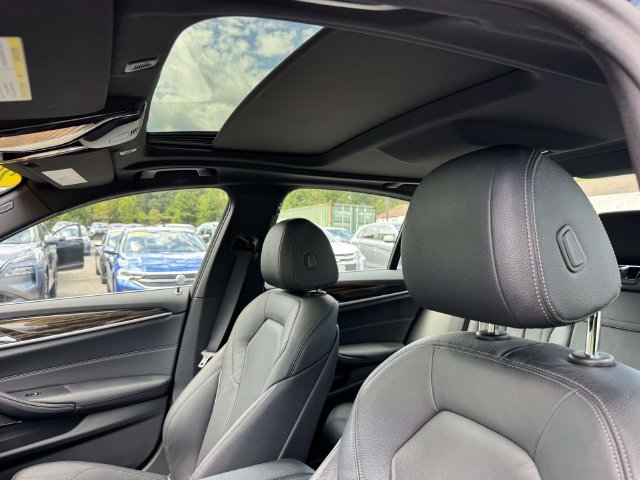 Used 2023 BMW 530i xDrive w/ Premium Package AWD/4WD image 17