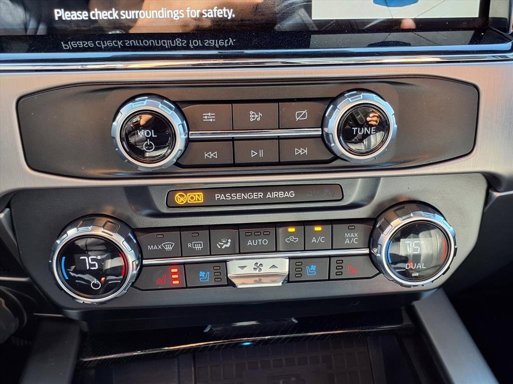 Used 2022 Ford F250 Platinum image 13