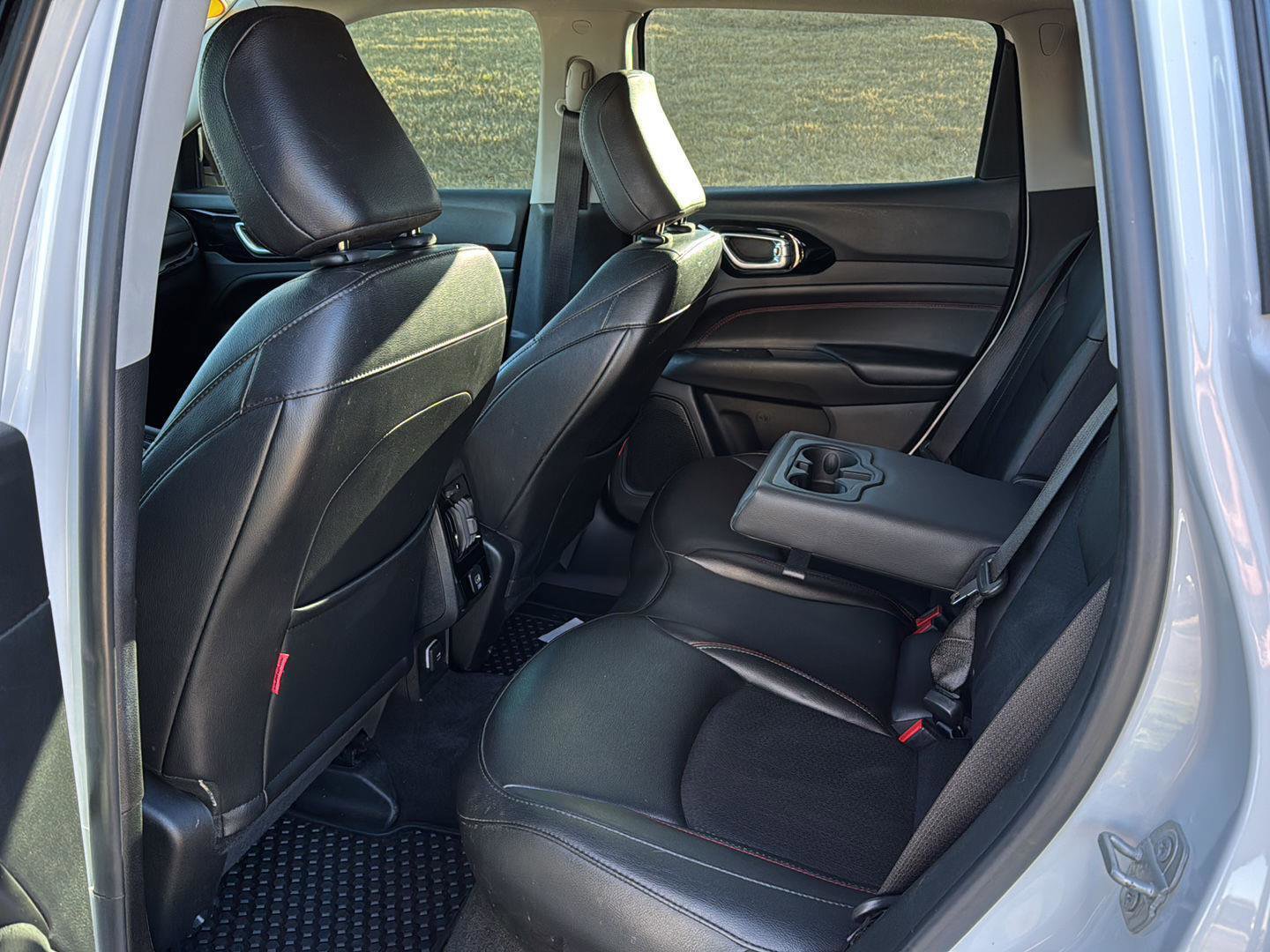 Used 2022 Jeep Compass Trailhawk image 9