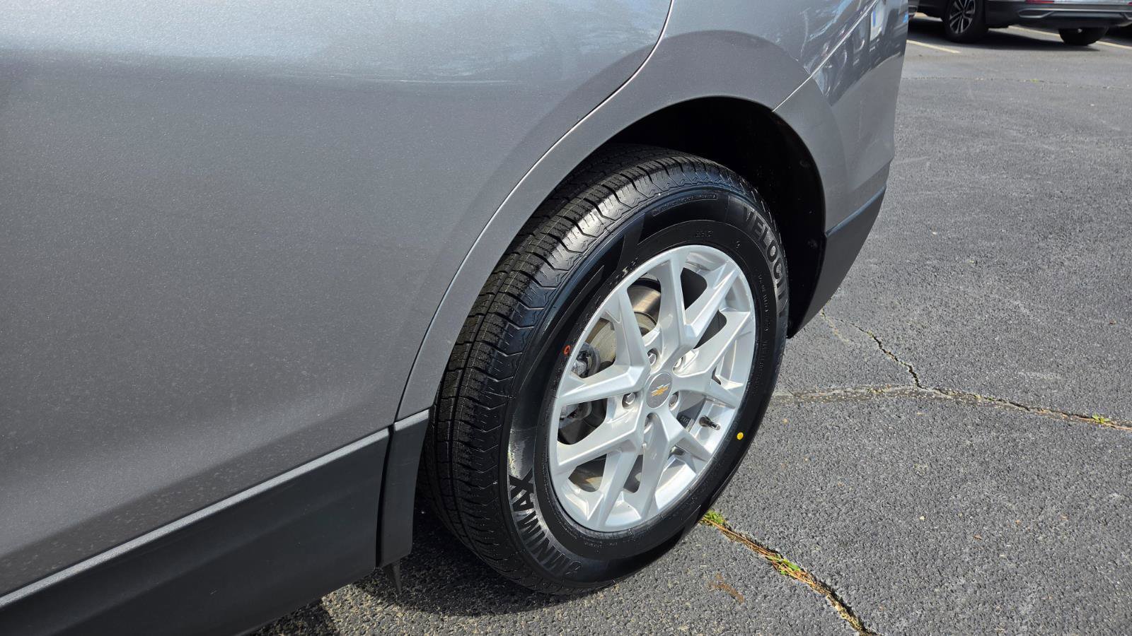 Used 2023 Chevrolet Equinox LT image 14