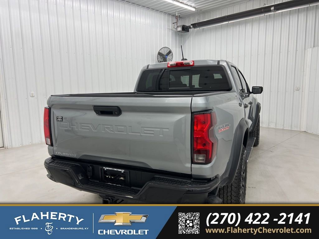 Used 2024 Chevrolet Colorado Trail Boss w/ Technology Package image 3