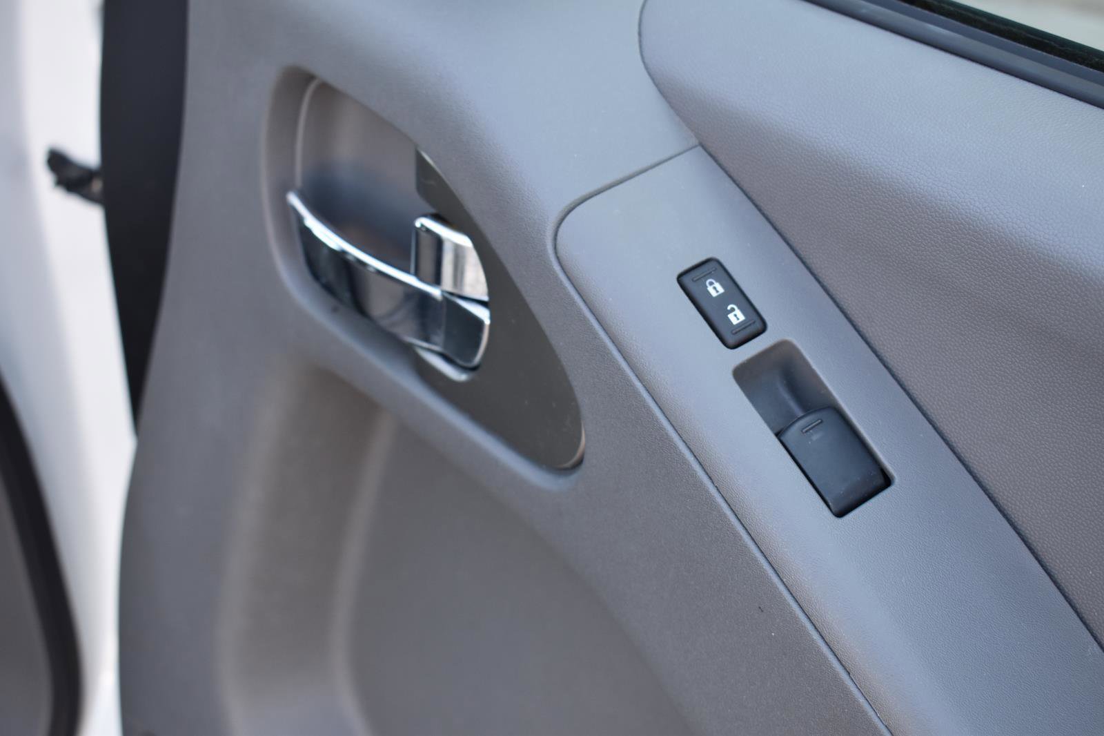 Used 2015 Nissan Frontier SV w/ SV Value Truck Package image 42