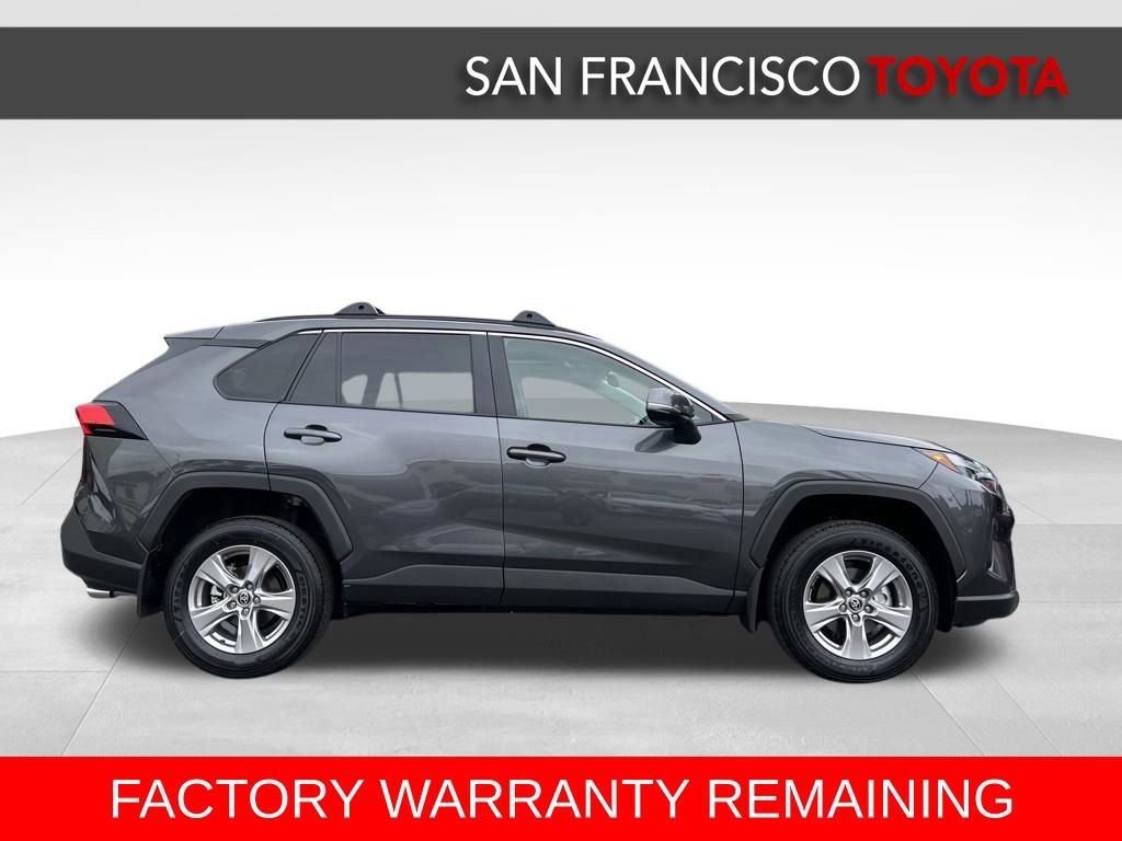 Used 2025 Toyota RAV4 XLE AWD/4WD image 6