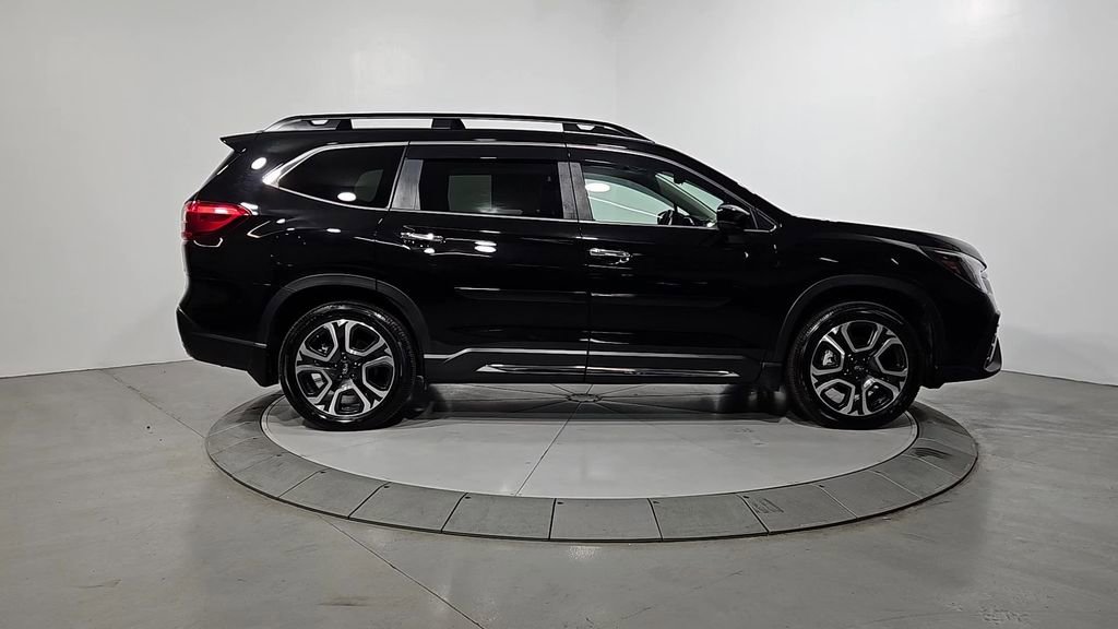 Used 2024 Subaru Ascent Touring image 7