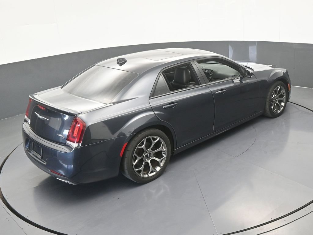 Used 2018 Chrysler 300 S w/ 300S Premium Group RWD image 52