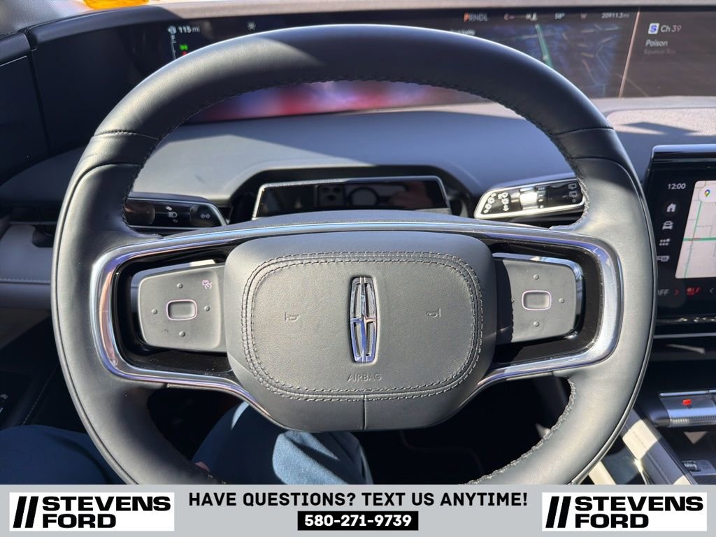 Used 2024 Lincoln Nautilus Premier image 23
