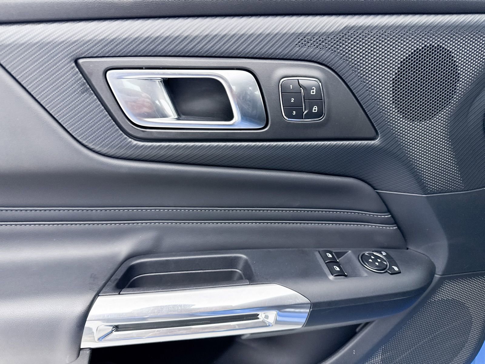 Used 2024 Ford Mustang GT Premium image 29