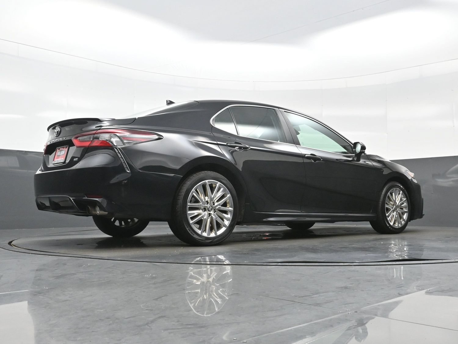 Used 2024 Toyota Camry SE FWD image 31
