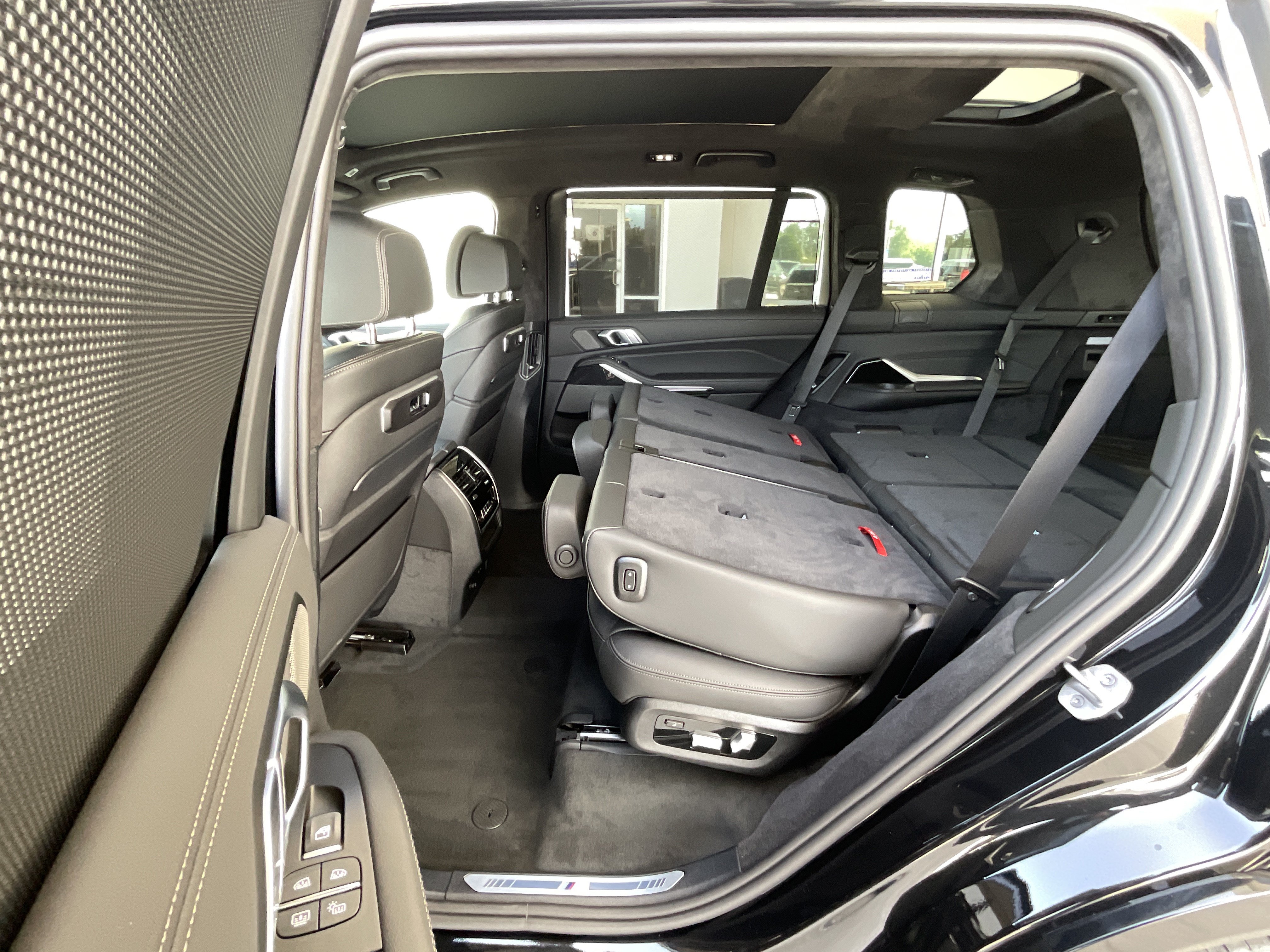 New 2027 BMW X7 xDrive40i w/ Executive Package AWD/4WD image 31