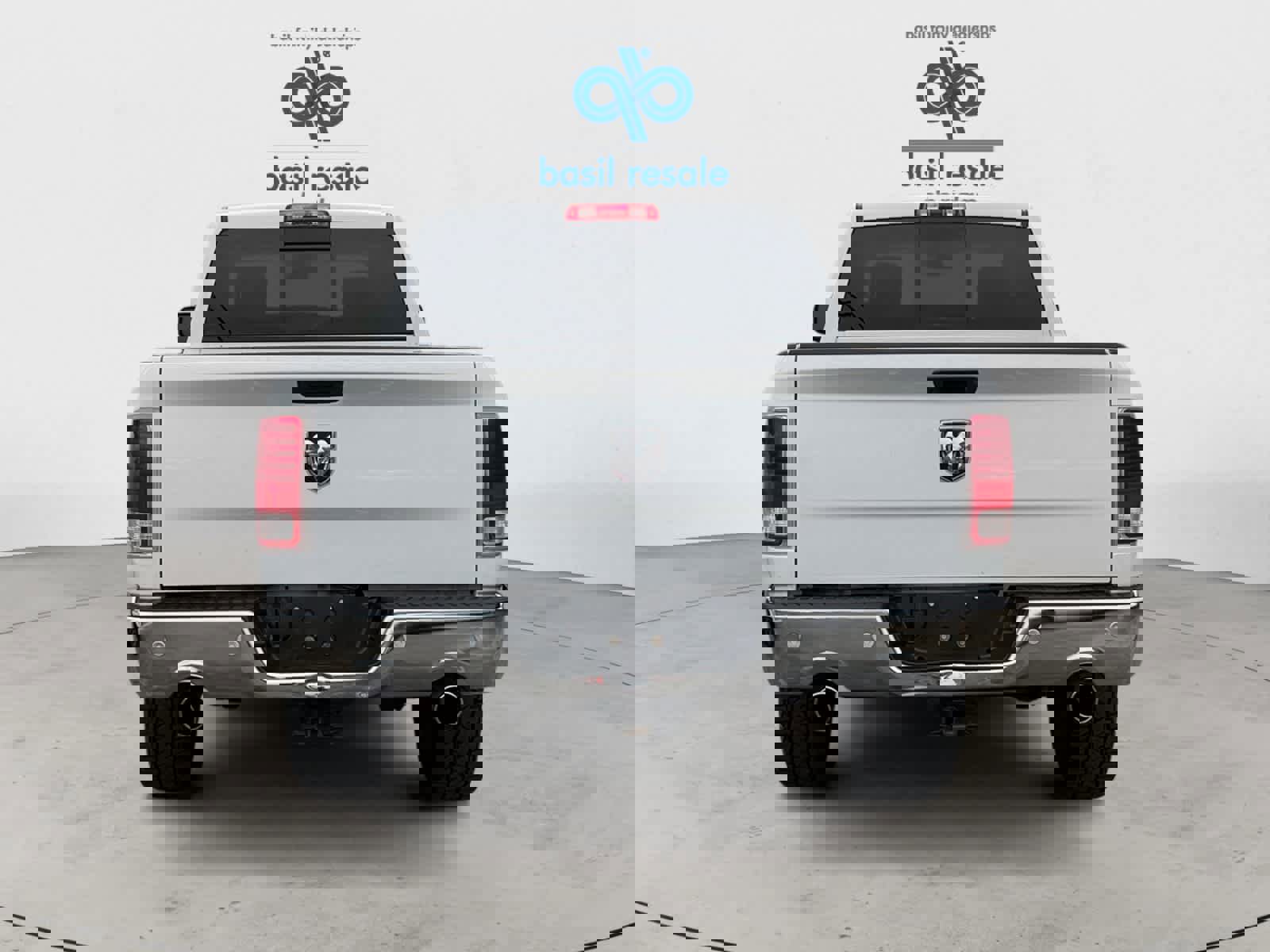 Used 2017 RAM 1500 Laramie w/ Convenience Group image 6