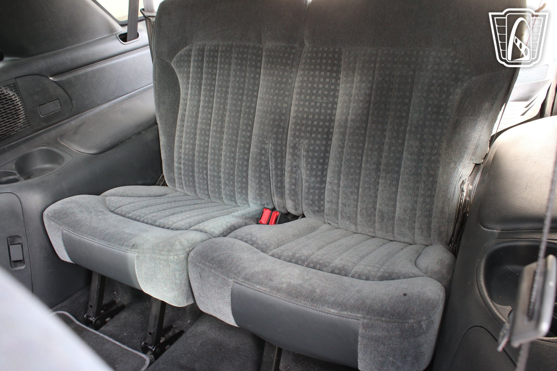 Used 2001 Chevrolet Blazer Xtreme w/ Preferred Equipment Group RWD image 18