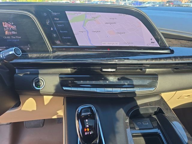 Used 2022 Cadillac Escalade ESV Premium Luxury image 21