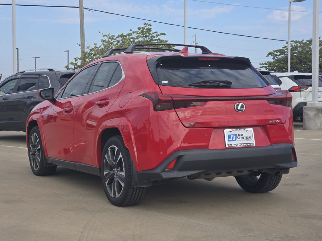Used 2023 Lexus UX 250h FWD w/ Accessory Package (Z2) image 5