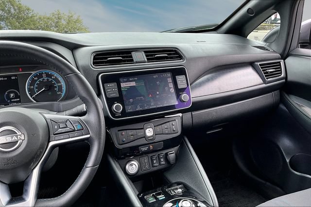 Certified 2025 Nissan Leaf SV Plus FWD image 9