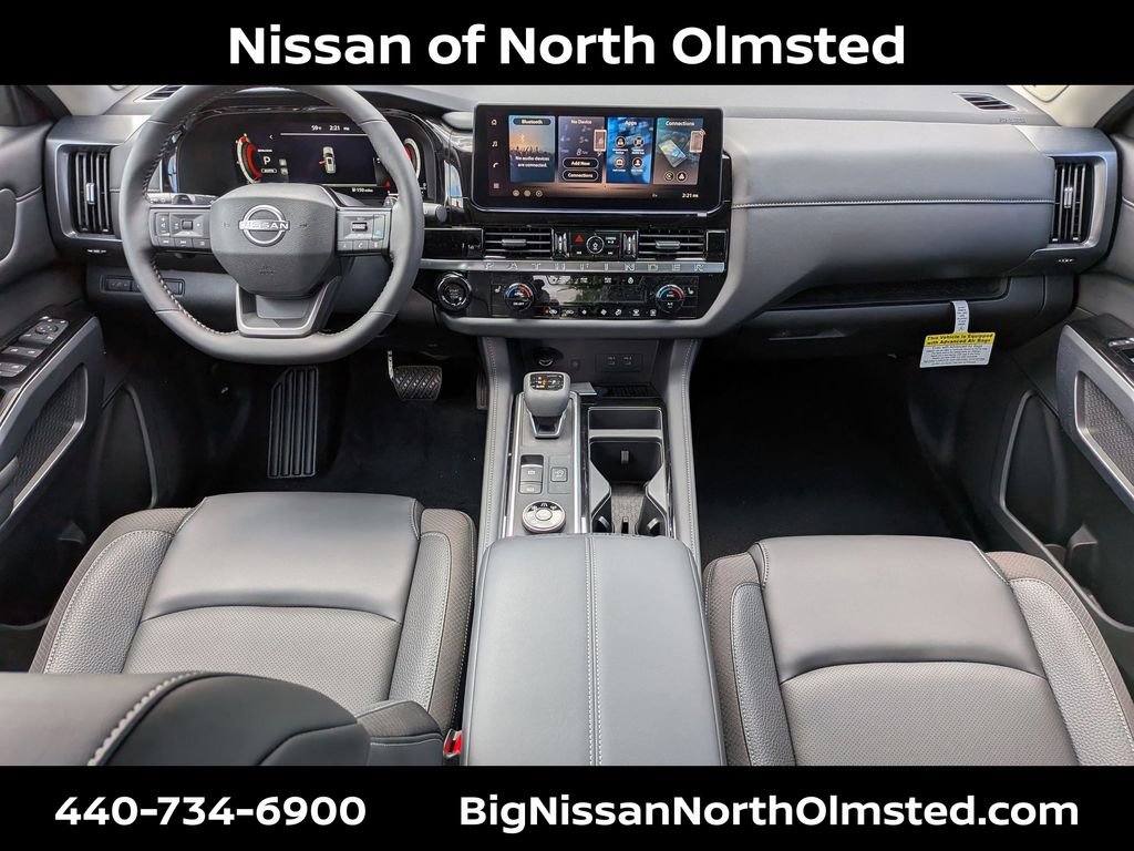 New 2026 Nissan Pathfinder SL w/ SL Premium Package AWD/4WD image 17