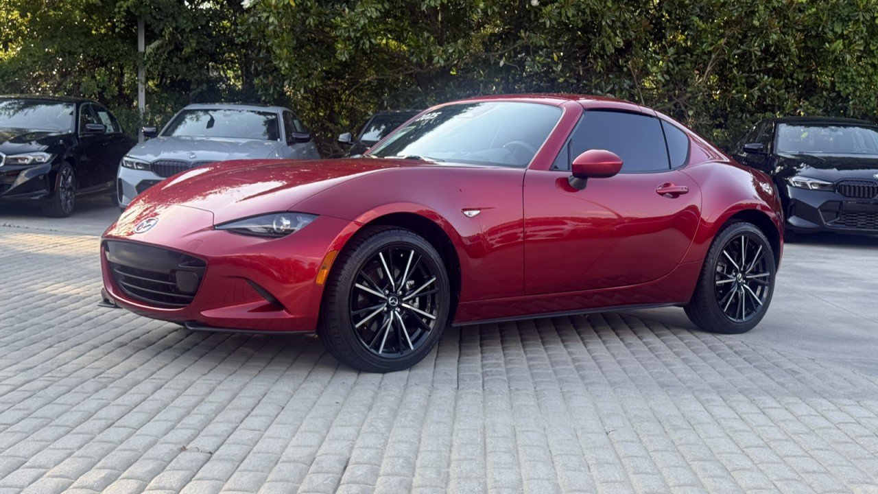Used 2025 MAZDA MX-5 Miata RF Grand Touring RWD image 2