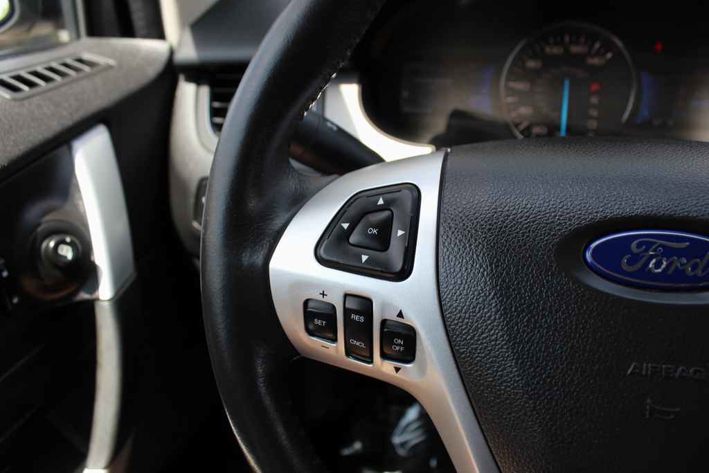 Used 2013 Ford Edge SEL AWD/4WD image 15