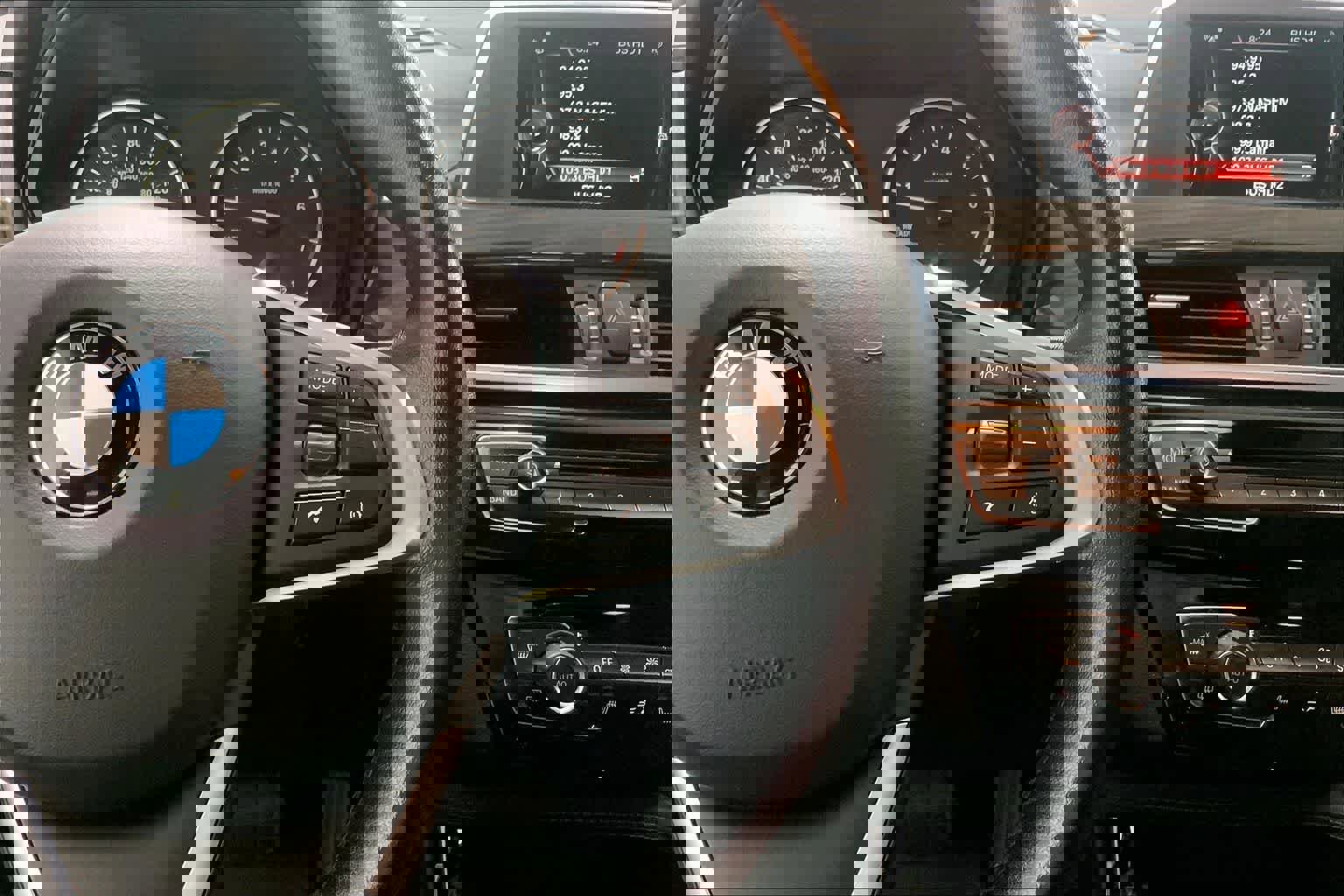 Used 2016 BMW X1 xDrive28i image 23