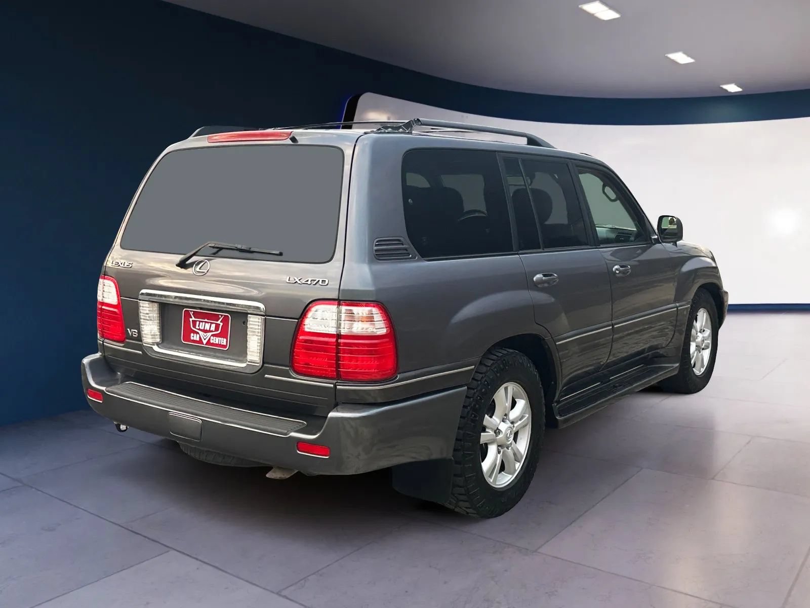 Used 2005 Lexus LX 470 4WD w/ Preferred Accessory Pkg image 5
