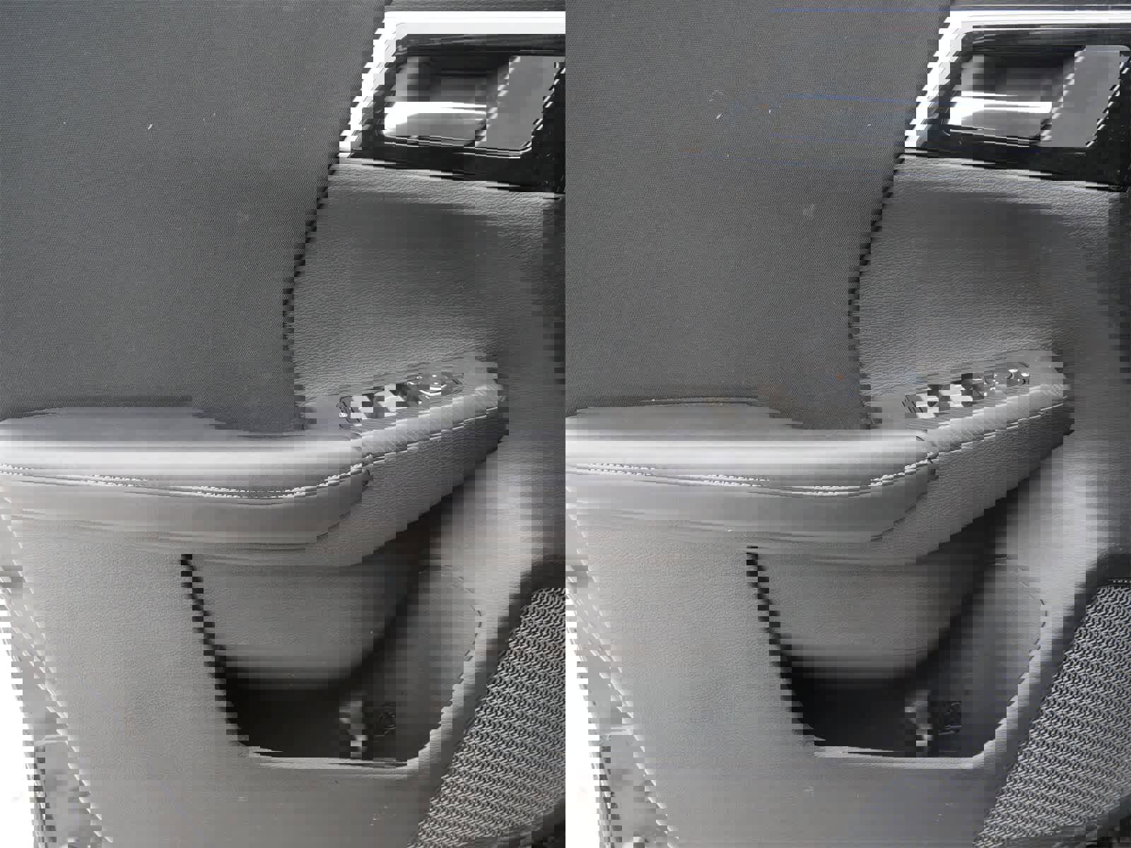 Used 2024 Mitsubishi Outlander ES image 9