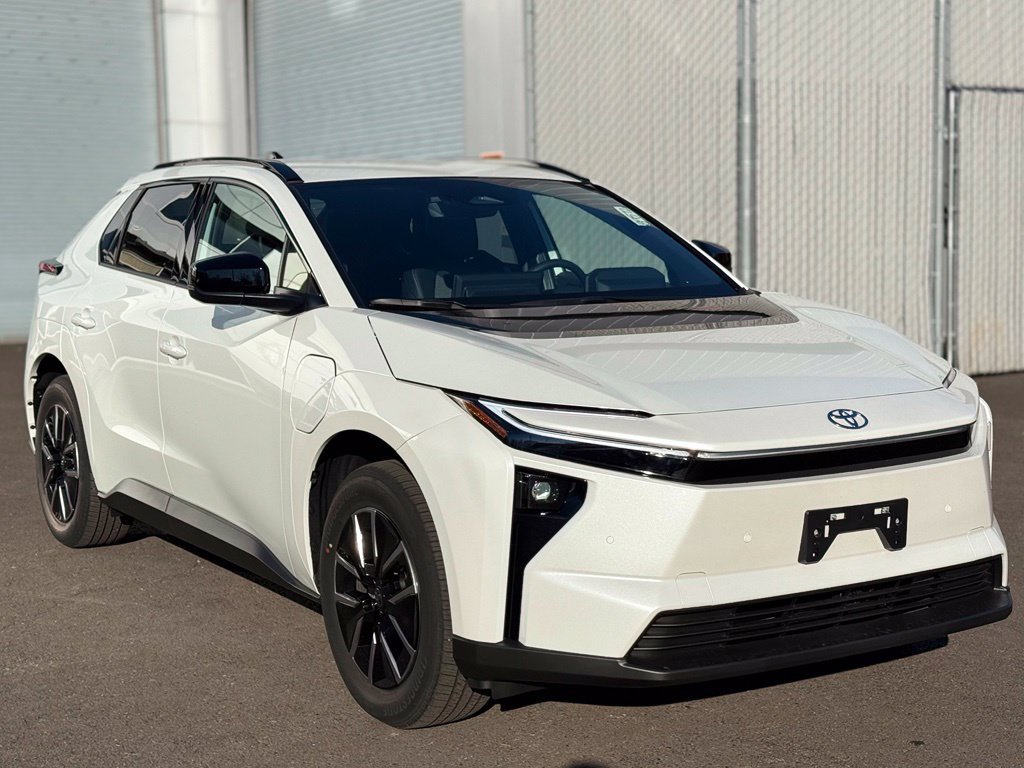 Used 2026 Toyota bZ AWD/4WD image 7