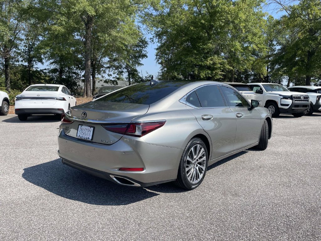 Used 2019 Lexus ES 350 w/ Accessory Package 2 FWD image 3