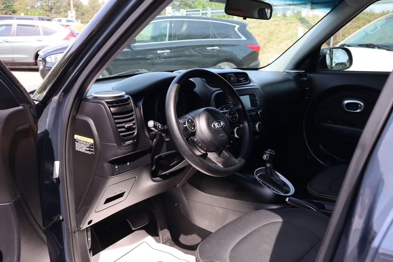 Used 2016 Kia Soul + FWD image 8