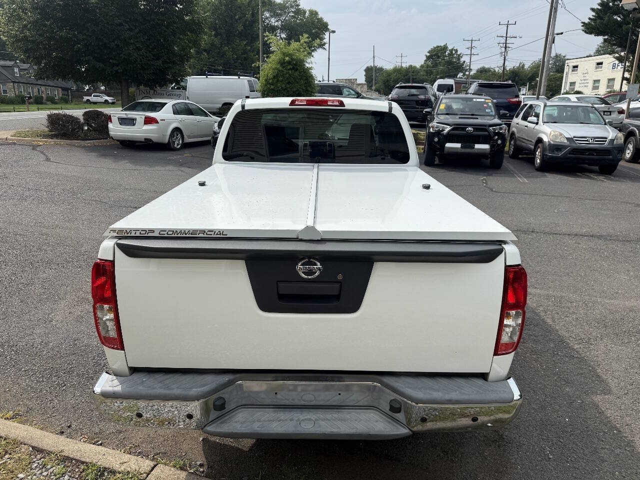 Used 2015 Nissan Frontier S RWD image 4