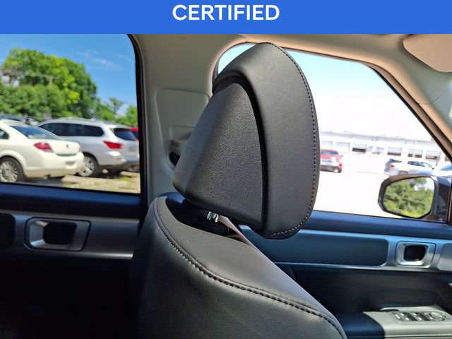 Certified 2025 Hyundai Santa Fe XRT AWD/4WD image 13