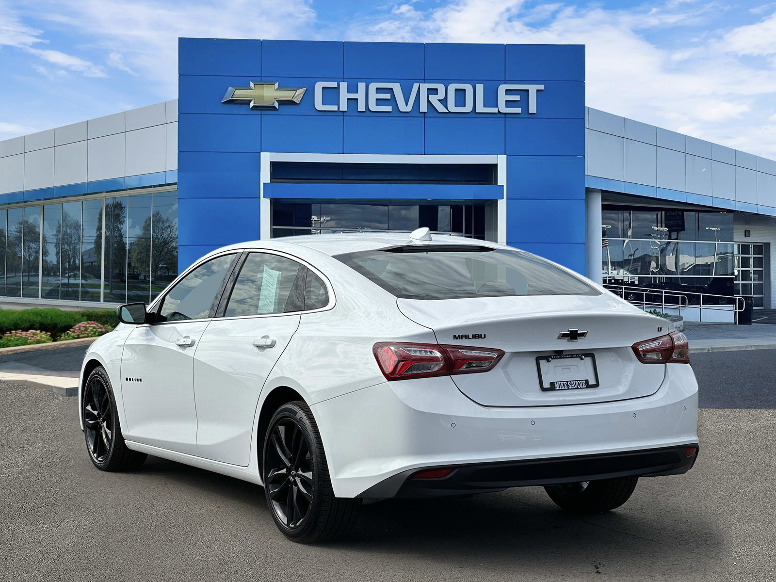 Certified 2024 Chevrolet Malibu LT w/ Sport Edition FWD image 3
