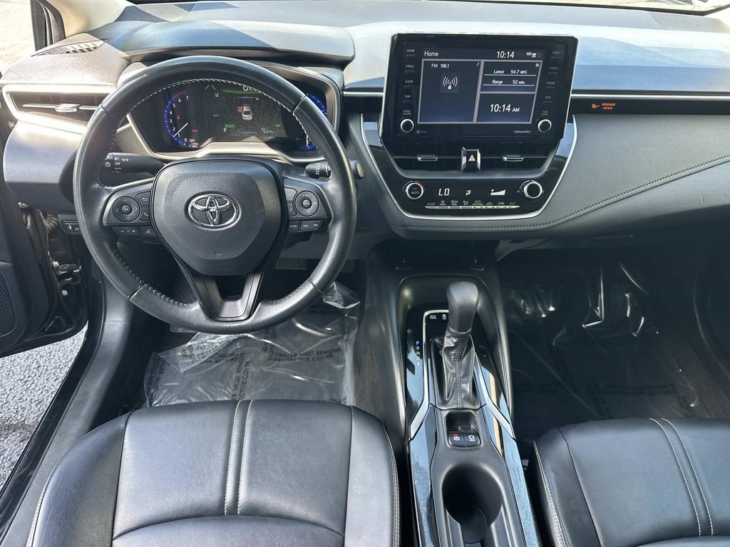 Used 2022 Toyota Corolla LE w/ Premium Interior Package FWD image 24