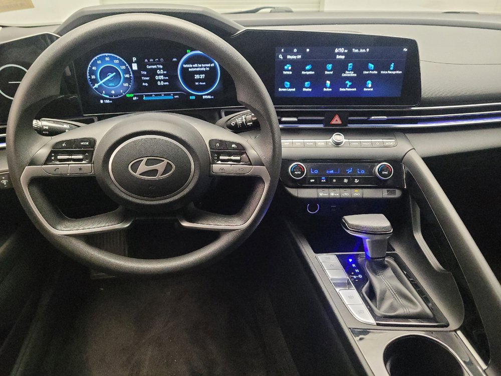 Used 2024 Hyundai Elantra Blue FWD image 22