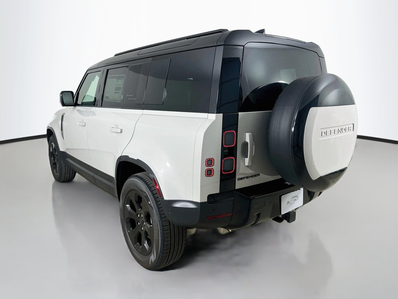 New 2026 Land Rover Defender 110 S AWD/4WD image 7