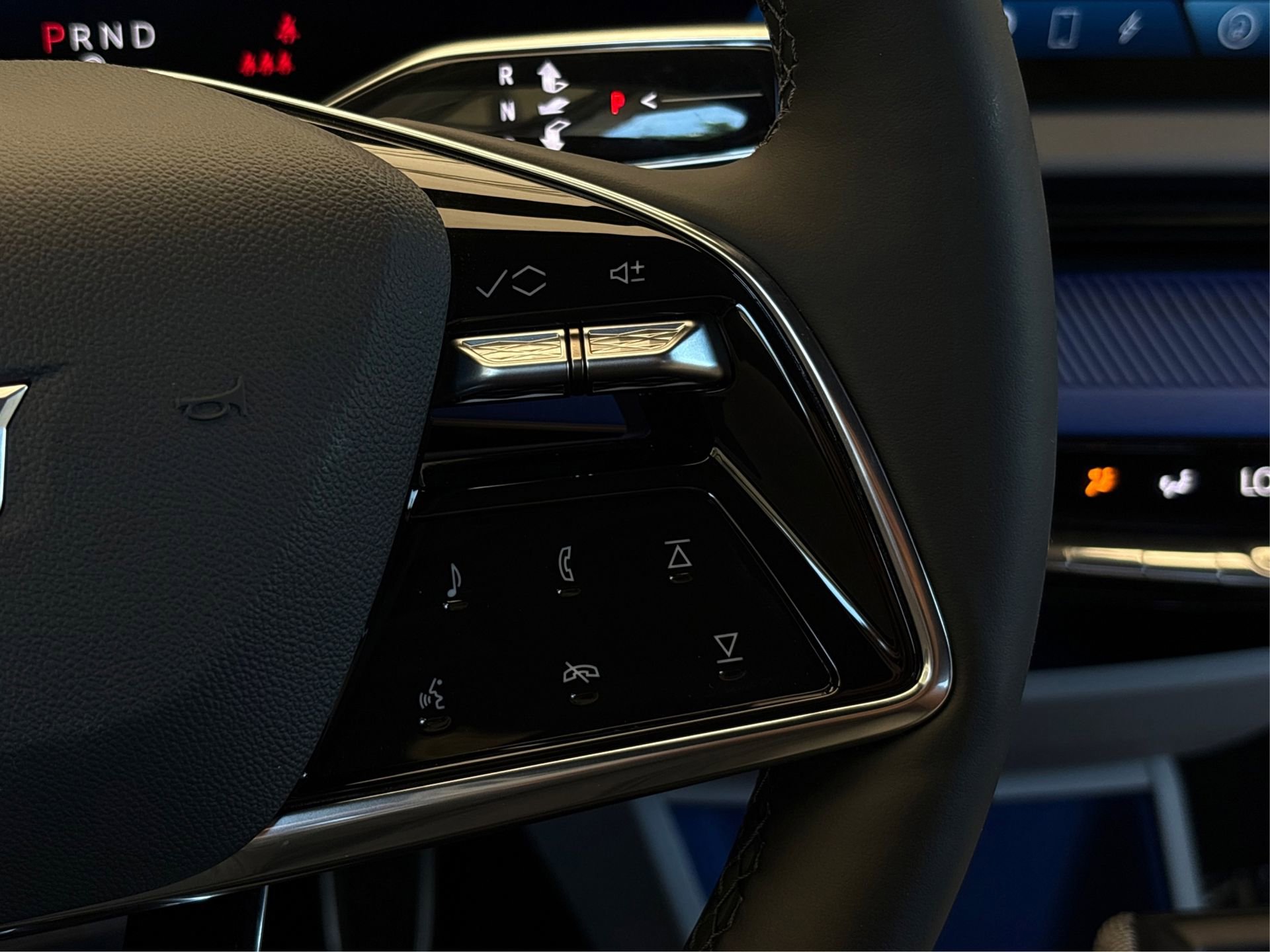 New 2026 Cadillac Lyriq V image 30