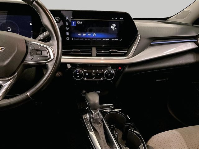 Used 2024 Chevrolet Trax LT w/ Driver Confidence Package FWD image 6