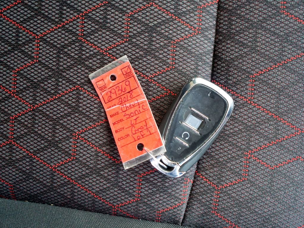 Used 2018 Chevrolet Sonic LT w/ Convenience Package image 28