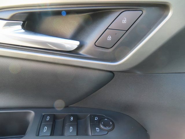 Used 2025 Chevrolet Traverse LT AWD/4WD image 11